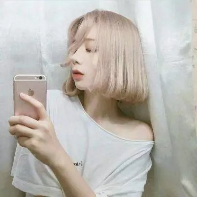 海浪之中